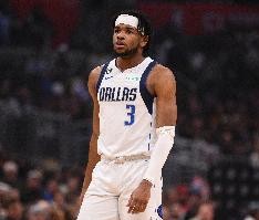 哈迪：我对自己充满信心 不管投进与否都会继续出手