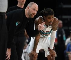 张佳玮谈詹金斯被解雇：多少有点赌 就怕休赛期边送球员边找老李